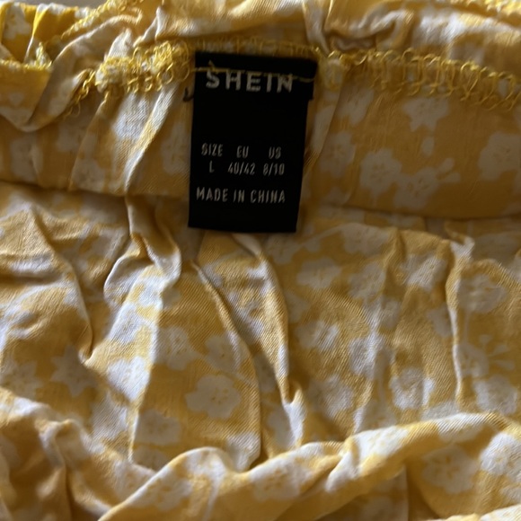 SHEIN Floral Skirt - Picture 3 of 3